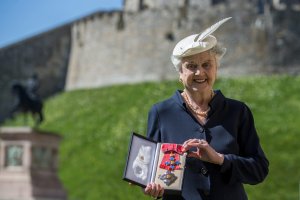 На 96 годишна възраст почина легендарната актриса Анджела Лансбъри Тя доби световна