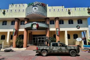 Въоръжени лица са убили кмета на малък град в югозападната