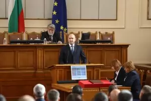 Радев директно нареди приоритетите на новия парламент