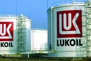 "Лукойл" ще продаде рафинерията си в Италия заради петролното ембарго