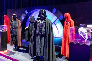 В една далечна далечна галактика можете да попаднете в следващите