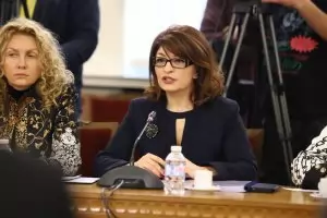 ГЕРБ се наложи за абсурда „машинна бюлетина“