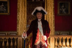 Джони Деп в ролята на френския крал Луи XV компанията