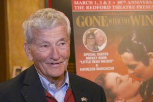 Последният останал жив актьор от легендарния филм Отнесени от  вихъра