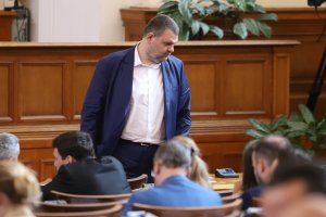 Колко струва политическото влияние У нас обикновено то се купува