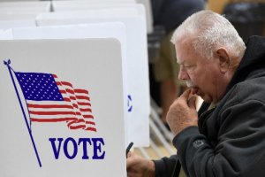 Републиканската партия е спечелила 218 места с които ще си