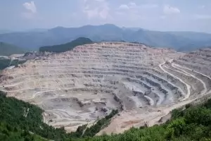 София област изпреварва столицата по заплати