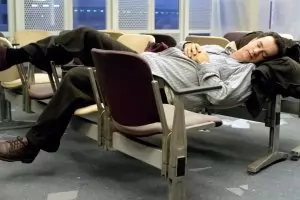 Мъжът, вдъхновил "Терминалът" на Спилбърг, почина на летище