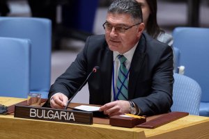 На страницата си във Фейсбук българският посланик в САЩ Георги Панайотов