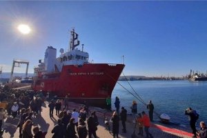 На добро време и попътен вятър се радва до момента