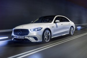 Формирането на новата гама на S Class на Mercedes приключи След