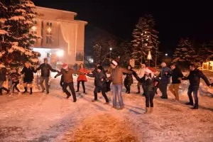 Дунавското хоро на Нова година - само при уредени авторски права