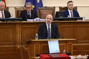 Генералната репетиция се провали, но спектакълът ще се играе