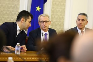 На 5 януари ще стане ясно дали ПП ще върне мандата неизпълнен
