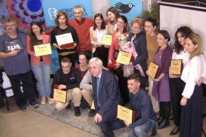 Доброволците в защита на Украинските бежанци печелят колективна награда Човек