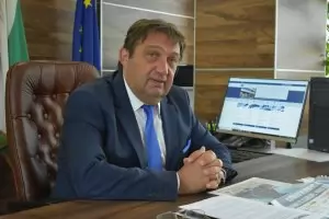 Министър Шишков обясни как ще спасява любимата магистрала на Борисов