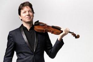 Световноизвестният цигулар Джошуа Бел ще излезе отново като солист на