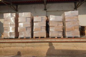 Хиляди фалшиви парфюми от известни марки са заловени при операция