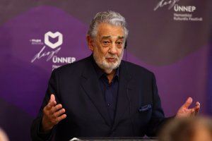 Срещу испанската оперна звезда Пласидо Доминго е повдигнато ново обвинение в сексуален тормоз съобщиха