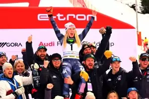 Шифрин изравни женския рекорд в алпийските ски