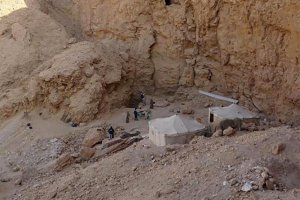 Древна гробница отпреди близо 3500 години беше открита в южния
