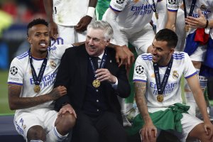 Карло Анчелоти Реал беше обявен за най добър клубен треньор в