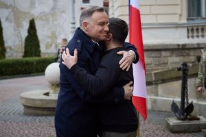 В рамките на международната коалиция която помага на Украйна Полша