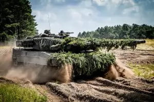Полша предаде на Украйна още 10 танка "Леопард" 2