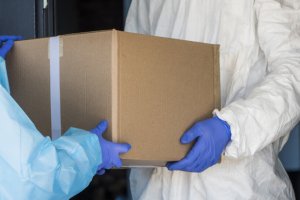 Пощенският оператор в Украйна напомня че за всички пощенски пратки