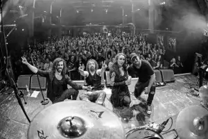 Група SEVI ще представи втората си книга с концерт