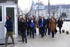 Всички партии имат мъртви души в списъците за изборите