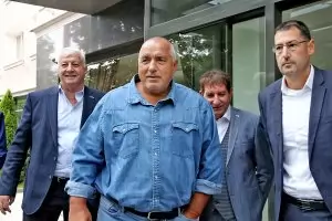 Борисов вече е зависим от змиите в ГЕРБ