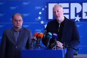 ГЕРБ уплашено се отрече от „хартиеното мнозинство“ в ЦИК