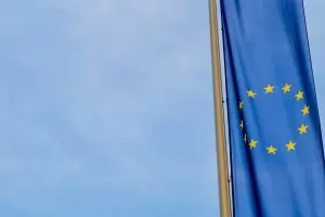 ЕС затяга правилата за политическа реклама