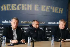 Разколът в "Левски" е заради жаждата на Сираков за абсолютна власт