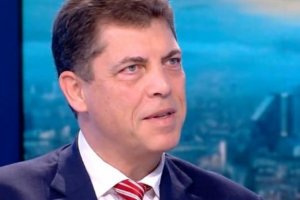 Бившият финансов министър на България Милен Велчев и брат му Георги купуват