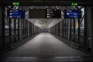 Стачка на няколко летища в Германия отмени стотици полети