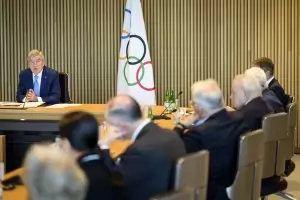Фехтовачи от 24 страни призоваха колегата Бах да спре руснаците