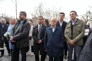 Десните трайно се вкараха в задънена улица