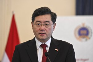 Китайският външен министър предупреди за потенциален конфликт със САЩ