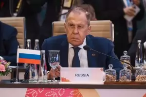 Скопие отказа да приеме самолета на Сергей Лавров