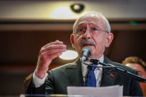 Кандидатът на опозицията в Турция набира над 10% преднина пред Ердоган
