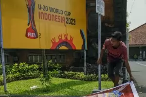 ФИФА отне домакинство на световно първенство по политически причини