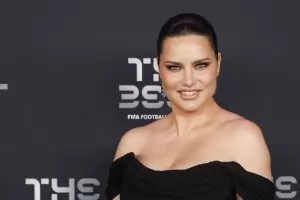 Изборът на Адриана Лима за посланик на ФИФА провокира недоволство