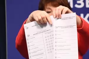 Бюлетината ще се сгъва двукратно след гласуване