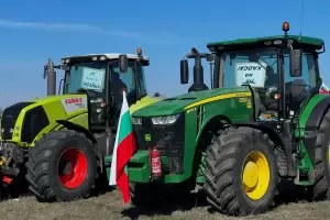 Кабинетът напира за още 50 млн. евро зърнопомощ от Брюксел