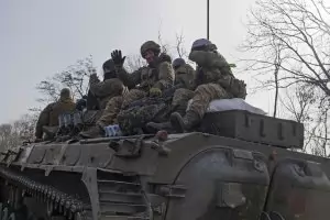 Украйна увеличи военните си разходи с 14.6 млрд. долара