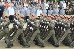 Самопризнанията на една армия - стари са и манерките, и ракетите 