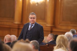 Известният активист на ДСБ и бивш депутат от Демократична България