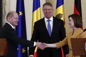 Румъния придърпва Молдова с одобрението на Германия